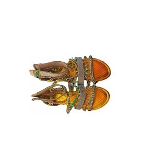 Fashionable metallic colors sandles